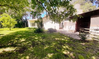 Venta casa 4 ambientes y amplio parque Copacabana