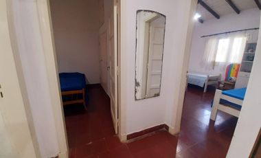 Venta casa 4 ambientes y amplio parque Copacabana