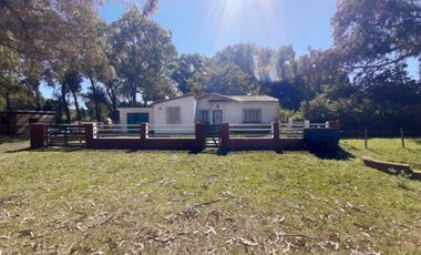 Venta casa 4 ambientes y amplio parque Copacabana