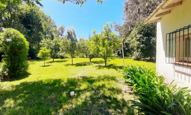 Venta casa 4 ambientes y amplio parque Copacabana