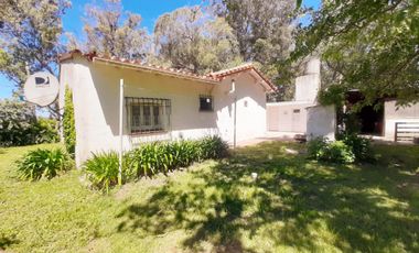 Venta casa 4 ambientes y amplio parque Copacabana