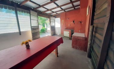 Venta casa 4 ambientes y amplio parque Copacabana
