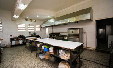 VENTA - GRAN LOCAL COMERCIAL CENTRICO