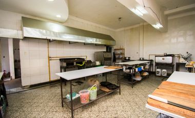 VENTA - GRAN LOCAL COMERCIAL CENTRICO
