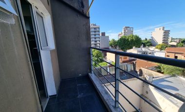 Departamento 2 ambientes en venta en Quilmes