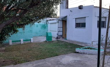 VENTA CASA GARIN 4 AMBIENTES COC-PERMUTA