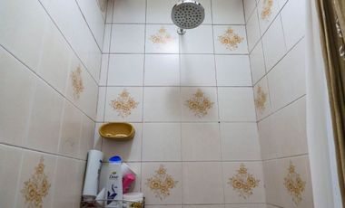 CASA EN VENTA VILLA BALLESTER 4 AMBIENTES  PILETA