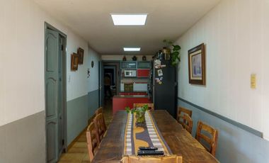 CASA EN VENTA VILLA BALLESTER 4 AMBIENTES  PILETA
