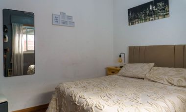 CASA EN VENTA VILLA BALLESTER 4 AMBIENTES  PILETA