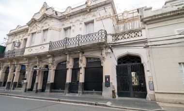 EN VENTA DPTO INTERNO PLANTA ALTA PLENO CENTRO