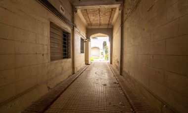 EN VENTA DPTO INTERNO PLANTA ALTA PLENO CENTRO
