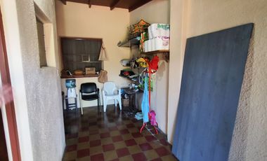 CASA EN VENTA 3 DORMITORIOS QUILMES OESTE