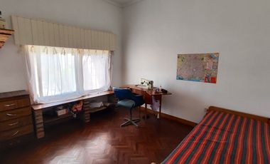 CASA EN VENTA 3 DORMITORIOS QUILMES OESTE