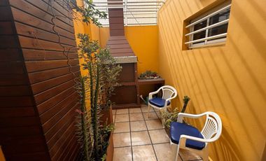 VENTA PH AL FRENTE 4 AMB. COCHERA MAS PH 3 AMB.