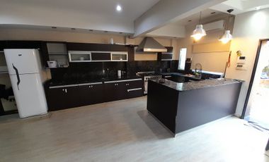 CASA EN VENTA QUILMES