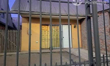 Casa en Venta en A69321 - Venta o Arriendo Casa en Pasaje Sur - Talca - 2D1B