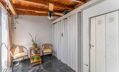 VENTA PH 4 AMBIENTES CON COCHERA JARDIN Y PARRILLA
