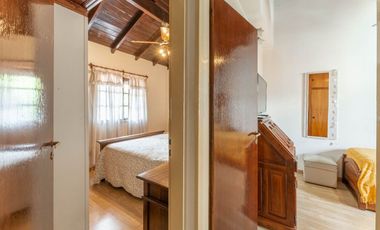VENTA PH 4 AMBIENTES CON COCHERA JARDIN Y PARRILLA