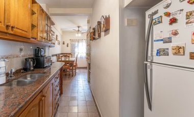 VENTA PH 4 AMBIENTES CON COCHERA JARDIN Y PARRILLA