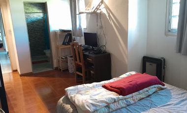 CASA 5 AMBIENTES EN VENTA LONGCHAMPS CON PISCINA