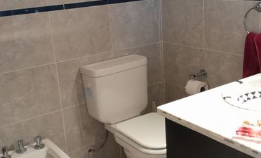 CASA 5 AMBIENTES EN VENTA LONGCHAMPS CON PISCINA