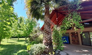 Casa en Arriendo en Camino a Huelquén