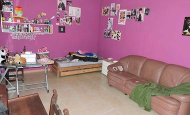 VENTA CASA 4 AMB CON 2 COCHERA, JARDIN Y PILETA