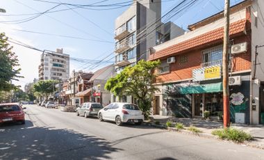 PH al frente de 146 m2 en pleno centro Lanús Oeste