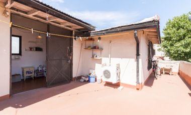 PH al frente de 146 m2 en pleno centro Lanús Oeste