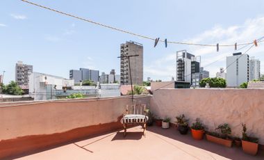 PH al frente de 146 m2 en pleno centro Lanús Oeste