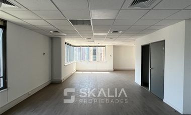 Oficina en Arriendo en Edificio el Bosque norte 177