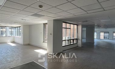 Oficina en Arriendo en Edificio el Bosque norte 177