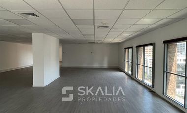 Oficina en Arriendo en Edificio el Bosque norte 177
