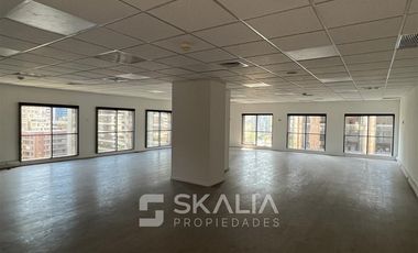 Oficina en Arriendo en Edificio el Bosque norte 177