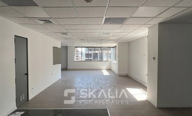 Oficina en Arriendo en Edificio el Bosque norte 177