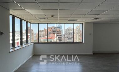 Oficina en Arriendo en Edificio el Bosque norte 177