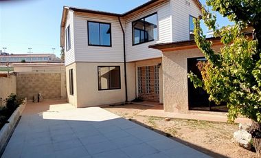 Casa en Arriendo en Estadio Español, Recreo
