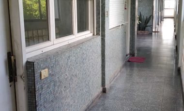 DEPARTAMENTO EN VENTA EN BRAGADO A REFACCIONAR