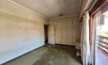 Venta casa 4 amb. Palomar jardín Lote propio