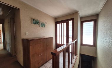 Venta casa 4 amb. Palomar jardín Lote propio