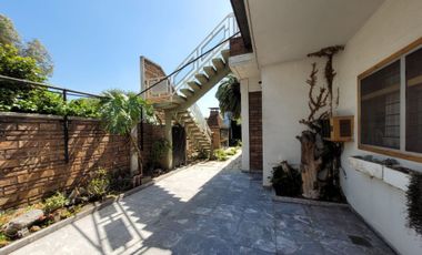 Venta casa 4 amb. Palomar jardín Lote propio