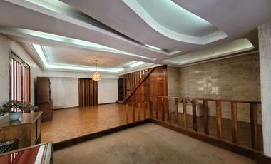 Venta casa 4 amb. Palomar jardín Lote propio