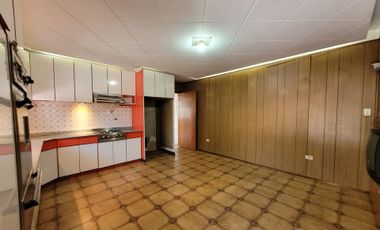 Venta casa 4 amb. Palomar jardín Lote propio