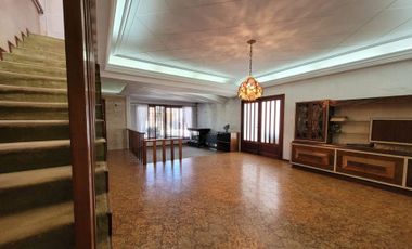 Venta casa 4 amb. Palomar jardín Lote propio