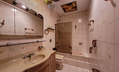 Venta casa 4 amb. Palomar jardín Lote propio
