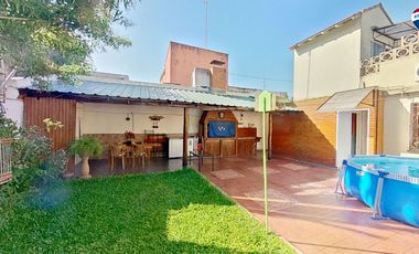 VENTA CASA 4 AMB. PARQUE QUINCHO PARRILLA QUILMES