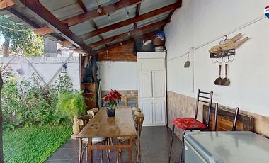 VENTA CASA 4 AMB. PARQUE QUINCHO PARRILLA QUILMES