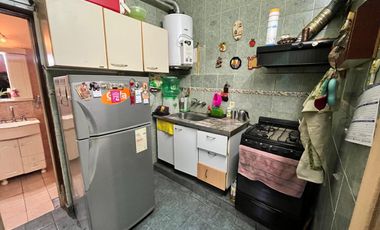 VENTA PH BOEDO- 2 AMBIENTES CON PATIO Y LAVADERO