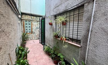 VENTA PH BOEDO- 2 AMBIENTES CON PATIO Y LAVADERO