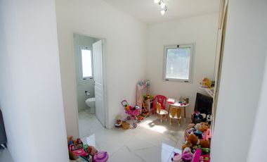 CASA EN VENTA EN LA MAGDALENA CANNING